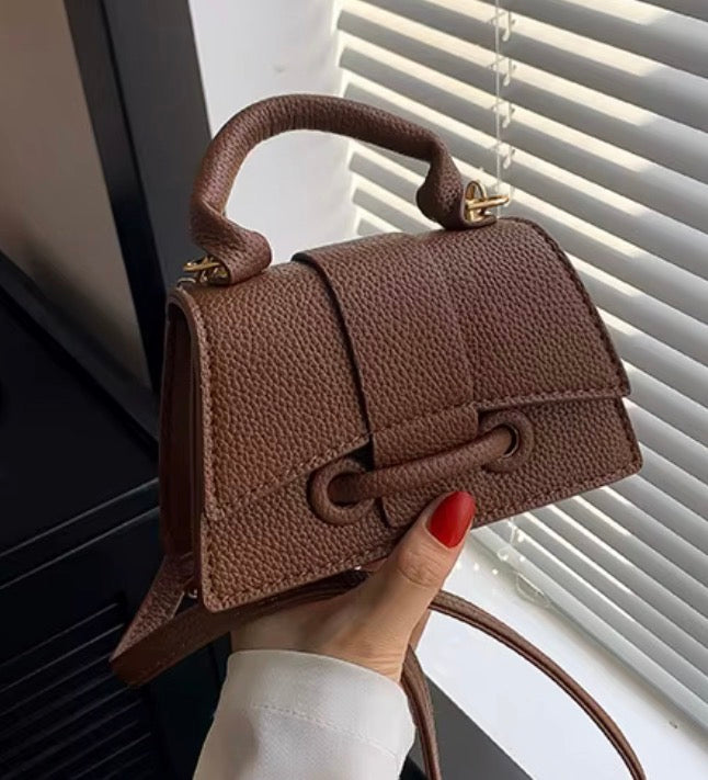 Curve Bag